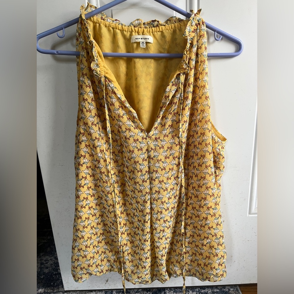 Max Studio Yellow Flower Tank